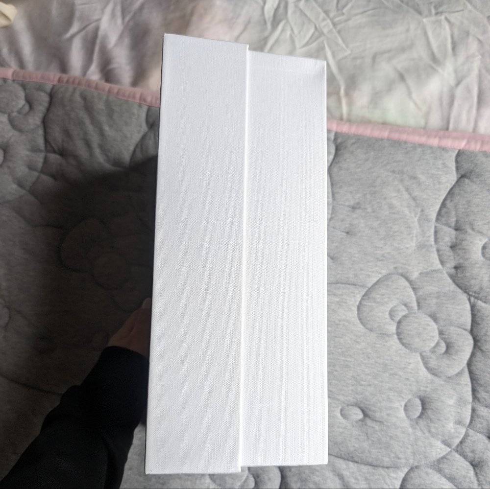 Celine Box - Picture 2 of 5